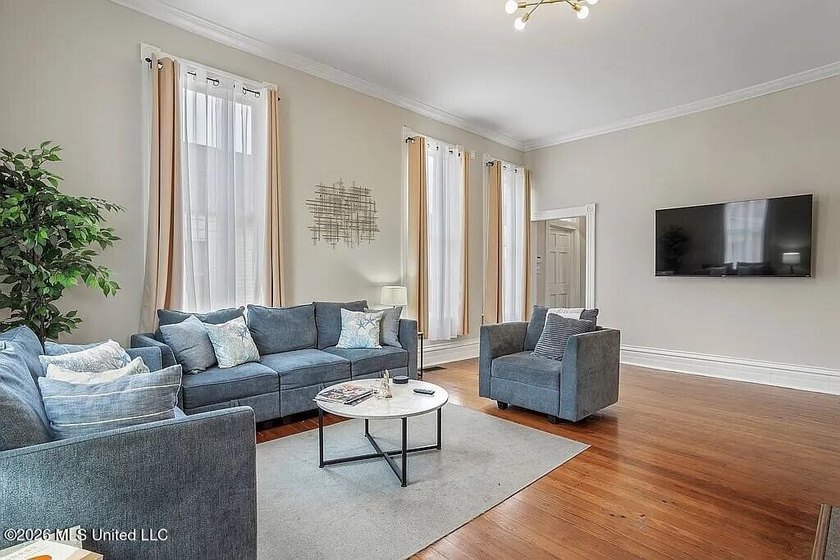 Experience the perfect blend of timeless Victorian elegance and - photo 13