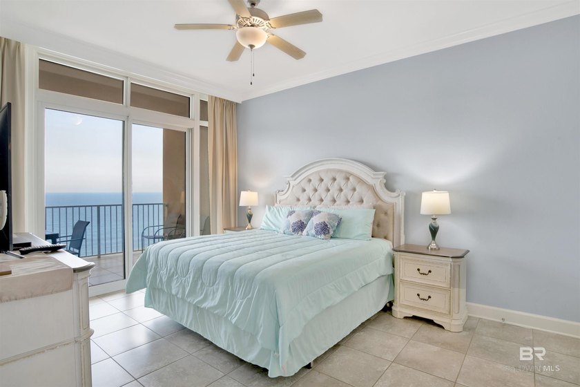 Stunning 3 Bedroom 3 Bath Direct Gulf Front Condo At Phoenix - photo 21