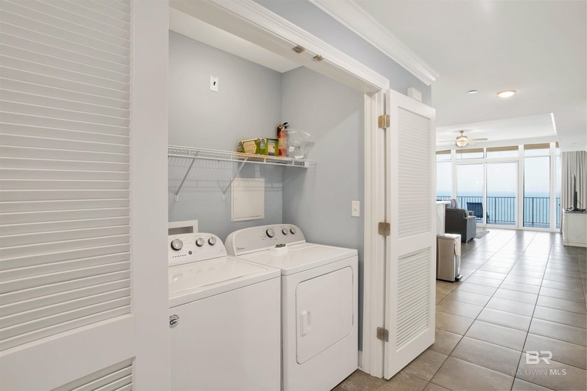 Stunning 3 Bedroom 3 Bath Direct Gulf Front Condo At Phoenix - photo 33