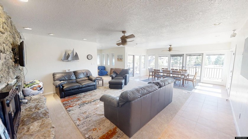 Alcova Lakeview Estates all on one level ranch style home with - photo 2