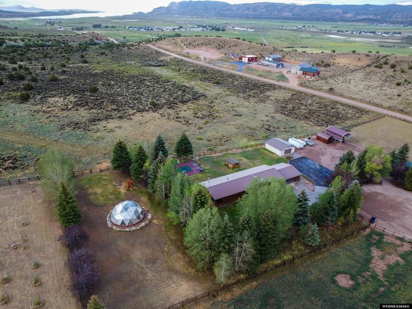 Minutes from Flaming Gorge, this exceptional 2.2-acre property - photo 4