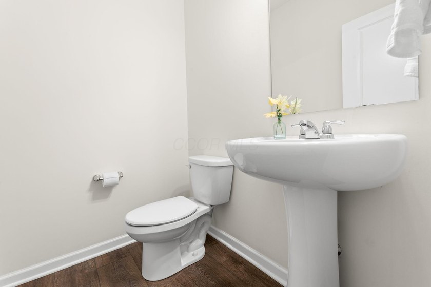 Welcome to this beautifully maintained, move-in-ready home that - photo 18