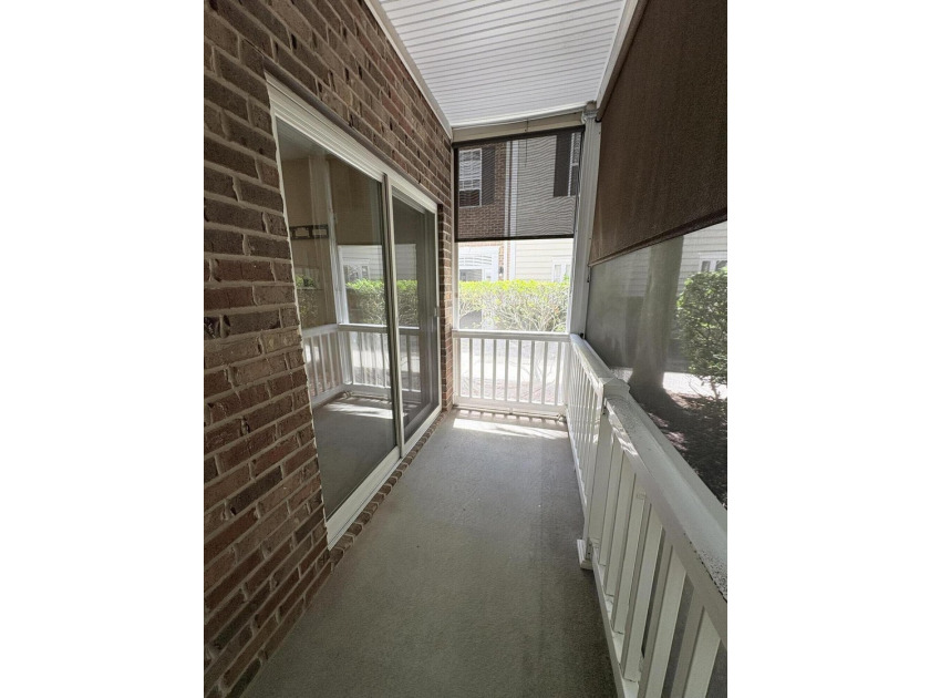 Don't miss this 2-bedroom, 2-bathroom GROUND FLOOR condo in West - photo 20