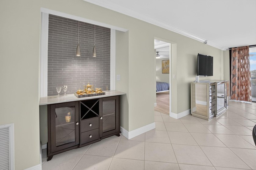 Welcome to this waterfront totally updated Penthouse condominium - photo 14