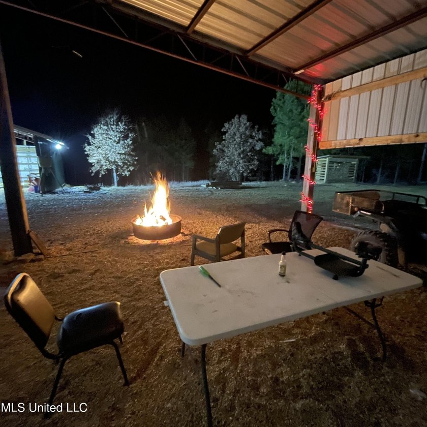 Turnkey hunting properties with this level of infrastructure - photo 29