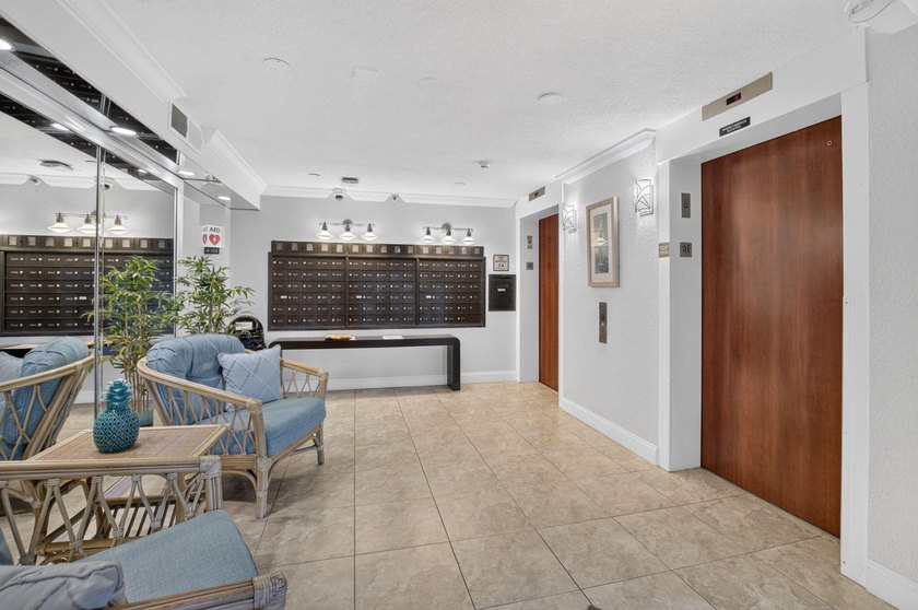 Welcome to this waterfront totally updated Penthouse condominium - photo 34