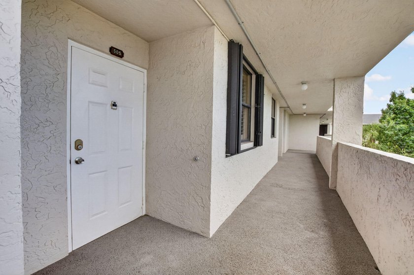 Welcome to this waterfront totally updated Penthouse condominium - photo 37