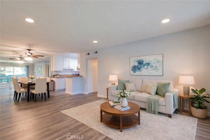 Positioned within the lush, gated enclave of Stoneybrook Villas - photo 7