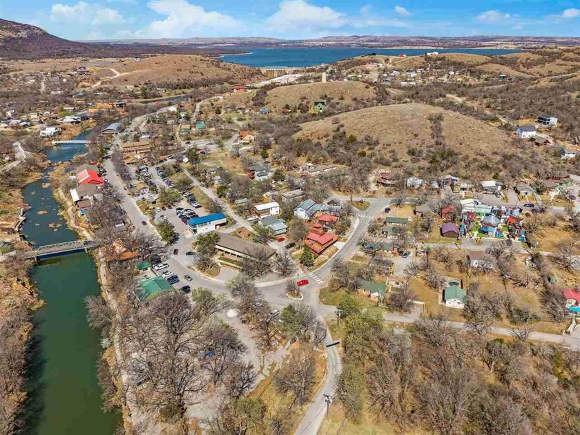 Exceptional commercial opportunity in the heart of Medicine Park - photo 47