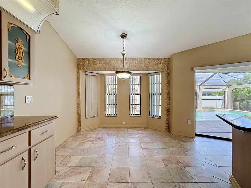 Spacious pool home in the heart of Port Charlotte with endless - photo 12