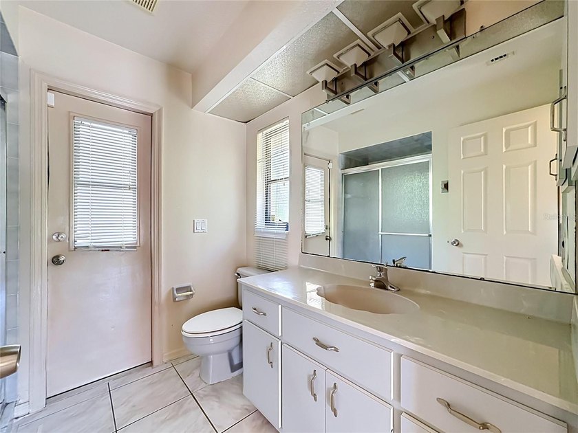 Spacious pool home in the heart of Port Charlotte with endless - photo 22