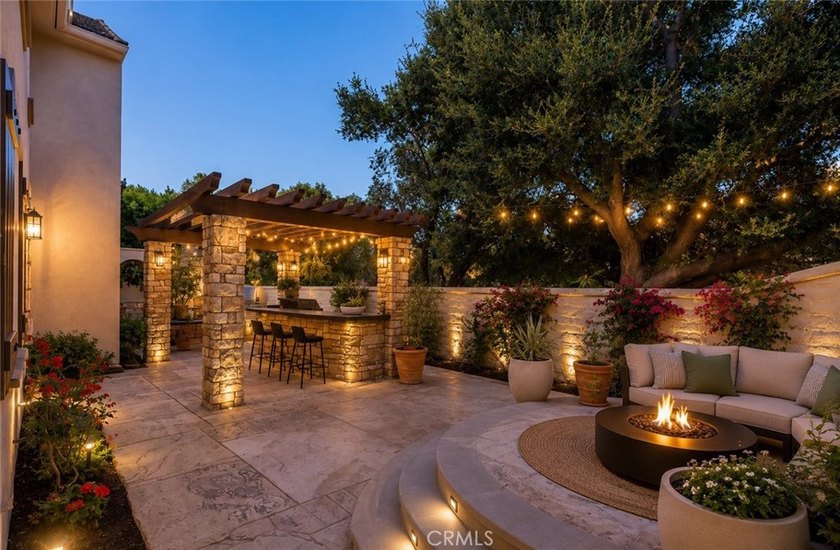 *Luxury coastal living in the highly sought-after San Rafael - photo 10