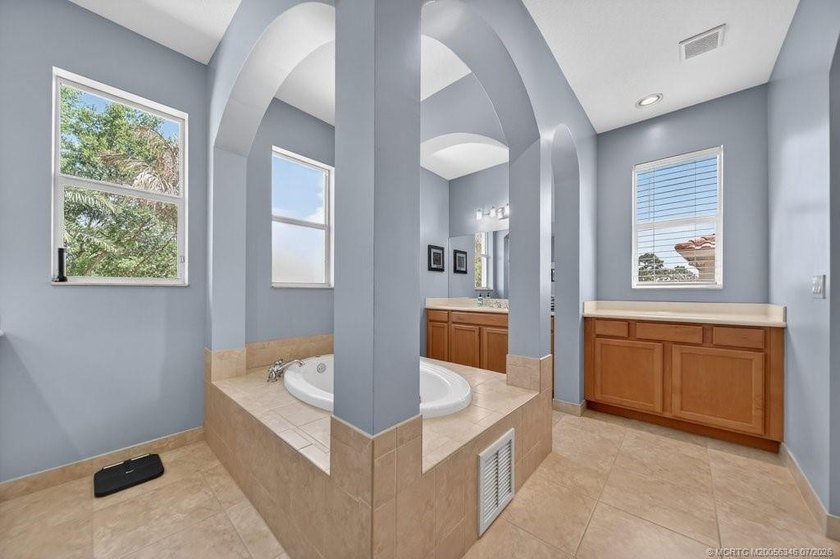 Tropical oasis within one of Palm City FL premier gated - photo 23