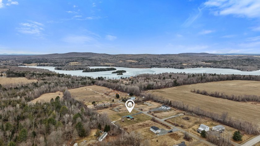Set in a picturesque country setting with sweeping views of - photo 40
