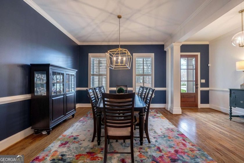 Welcome to 1405 Evergreen Park, a beautifully appointed estate - photo 7