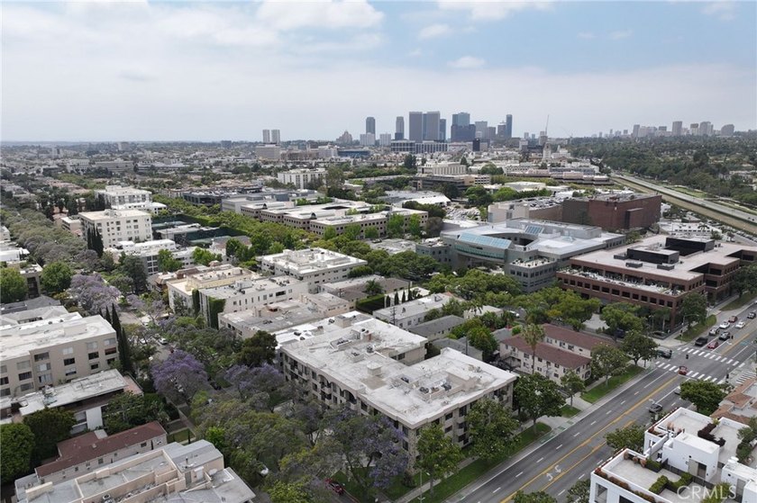 Unbelievable Value | Prestigious Beverly Hills 90210 Location | - photo 41