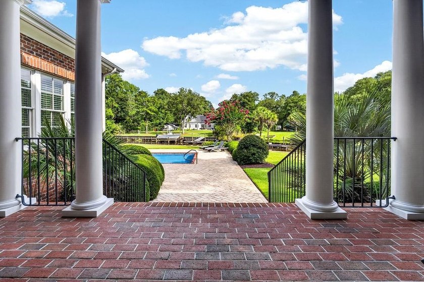 Experience the best of waterfront living at 62 Caretaker Lane - photo 12
