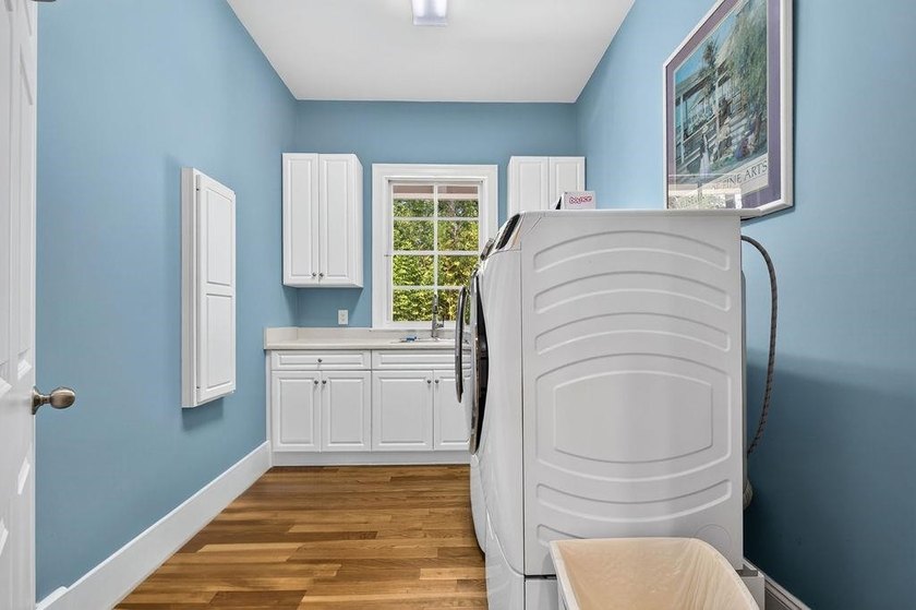 Experience the best of waterfront living at 62 Caretaker Lane - photo 20