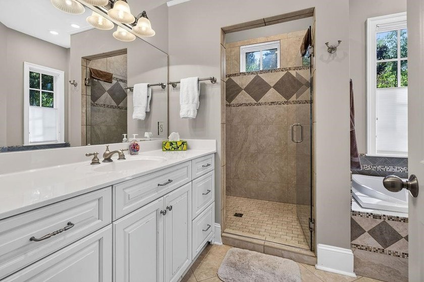 Experience the best of waterfront living at 62 Caretaker Lane - photo 25