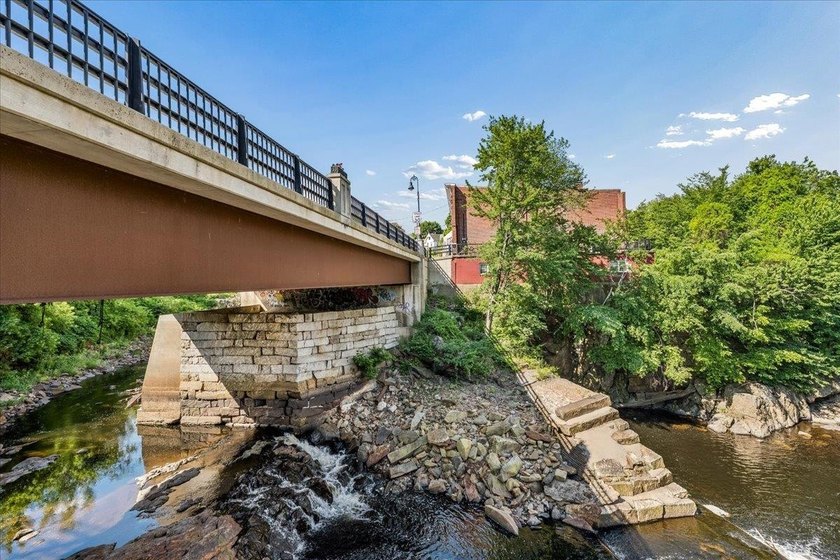 The key to homeownership starts with this stunning - photo 29