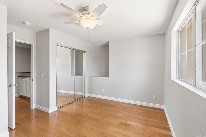 Rare opportunity to own a beautifully updated end unit townhome - photo 34