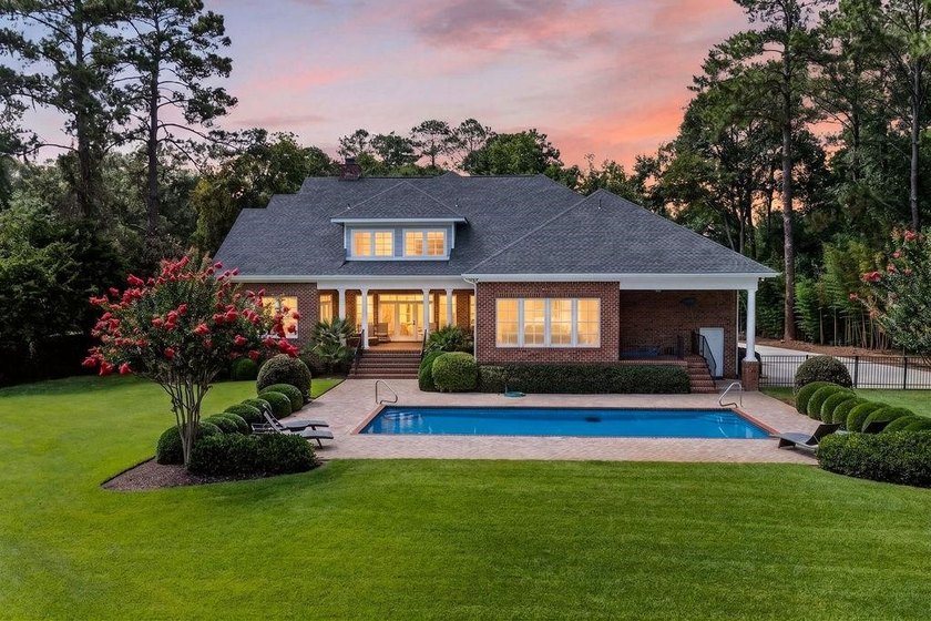 Experience the best of waterfront living at 62 Caretaker Lane - photo 44