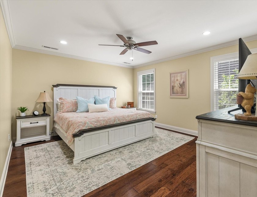 Welcome home to this beautifully maintained 4-bedroom, 2.5-bath - photo 22