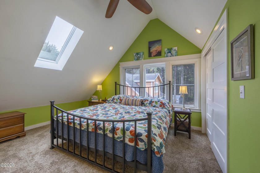 This charming cottage with lots of fun features on a .66-acre - photo 23