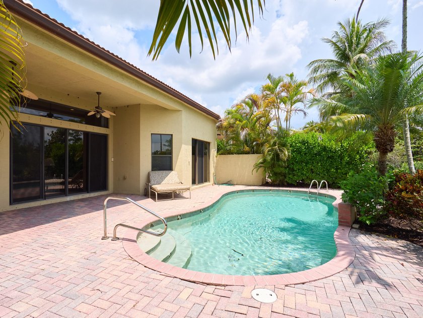 Bright and spacious, this well-maintained home offers soaring - photo 34