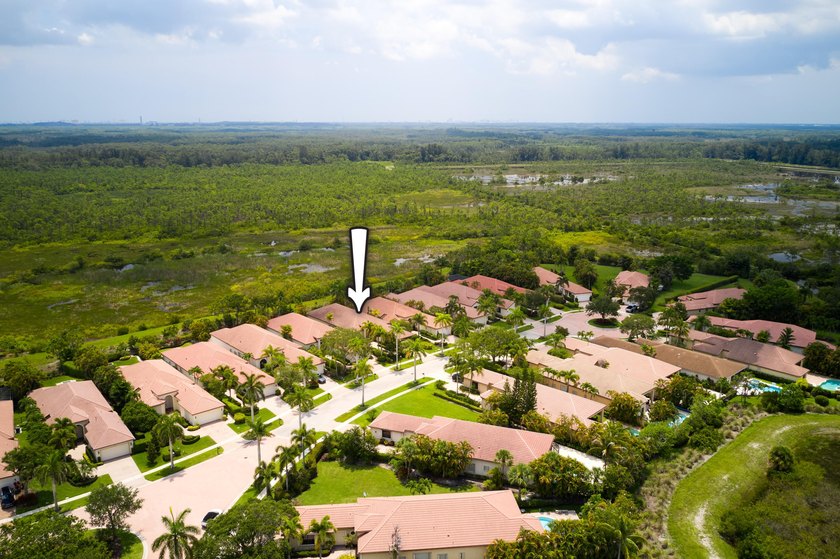 Bright and spacious, this well-maintained home offers soaring - photo 38