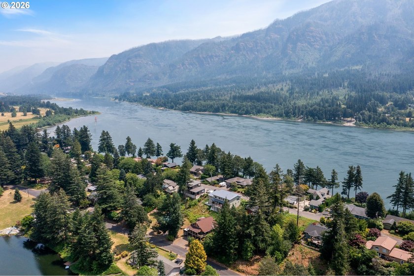 Set in the scenic community of Stevenson, this beautiful home - photo 45