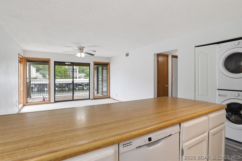 Welcome to this charming 2-bedroom, 2-bath condo offering - photo 17