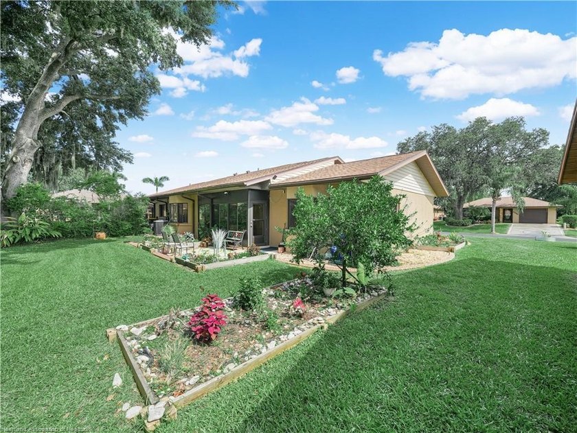 Worry-free living starts with a 2022 roof, 2023 A/C, and - photo 23