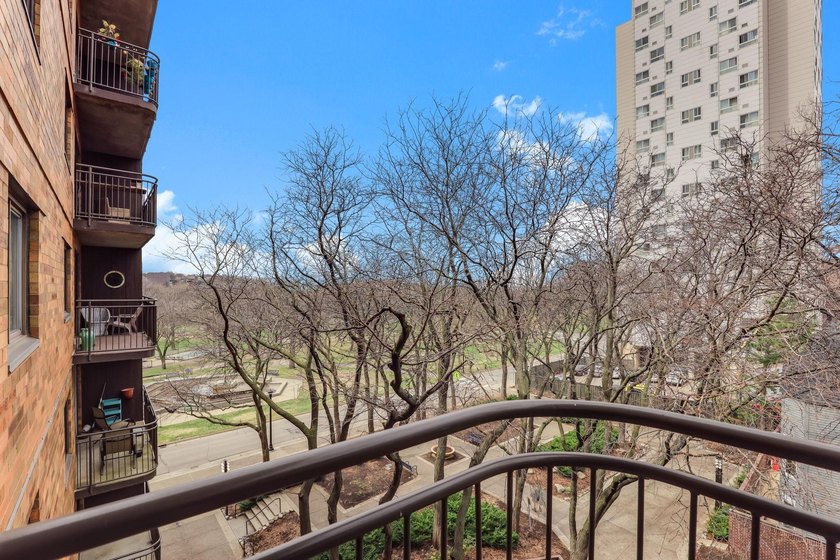 Enjoy living right on Loring Green, in this beautifully updated - photo 25