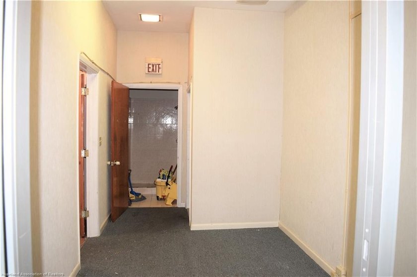 2 Story 10,966 SF Bank Building at traffic light West Main &amp; - photo 12