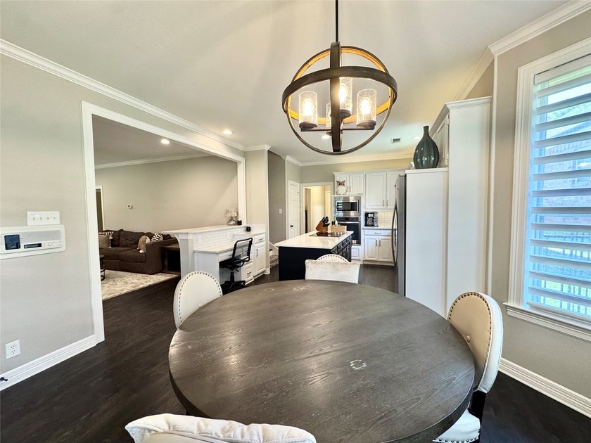 Welcome to luxury living in the prestigious Oakmont Estates golf - photo 11
