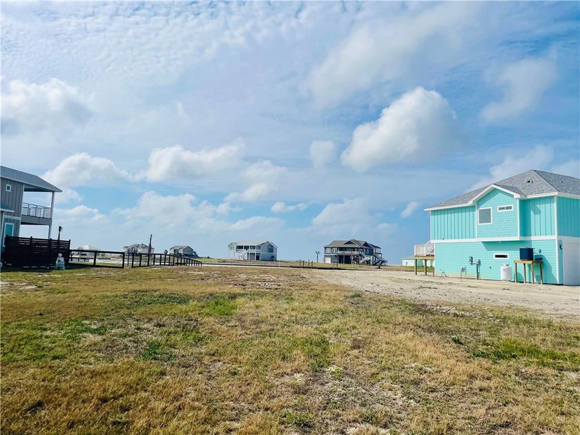 Waterfront half acre lot at Cape Velero/Rockport, in the desired - photo 3