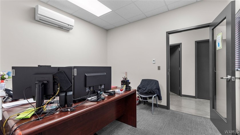 Exceptional multi-use office and industrial property featuring 6 - photo 15
