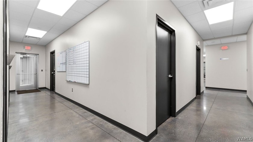 Exceptional multi-use office and industrial property featuring 6 - photo 45