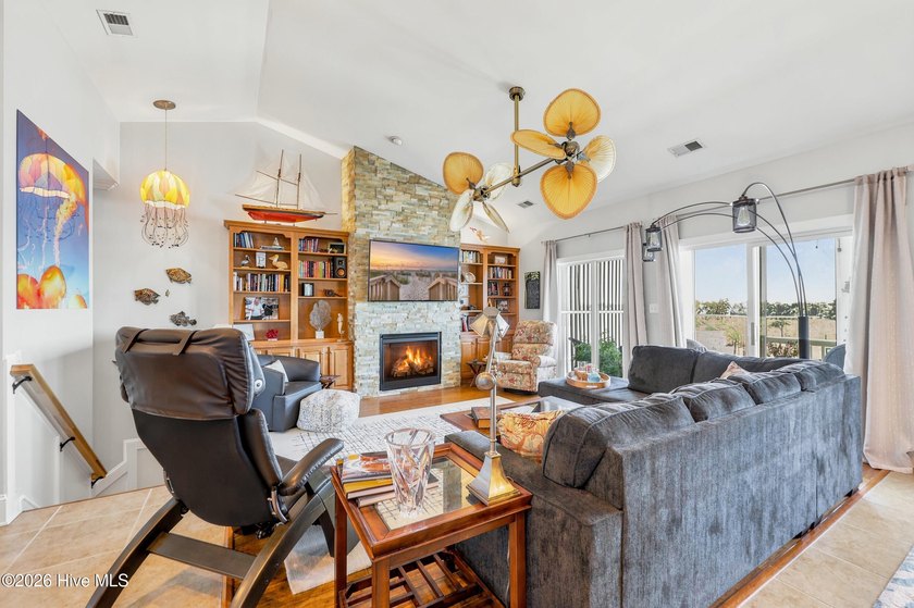 Experience the best of Intracoastal Waterway living in this - photo 12