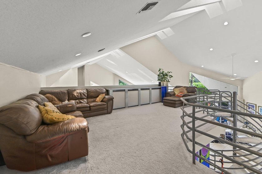 ALL OFFERS ENTERTAINED! Welcome to the beautiful gated community - photo 29