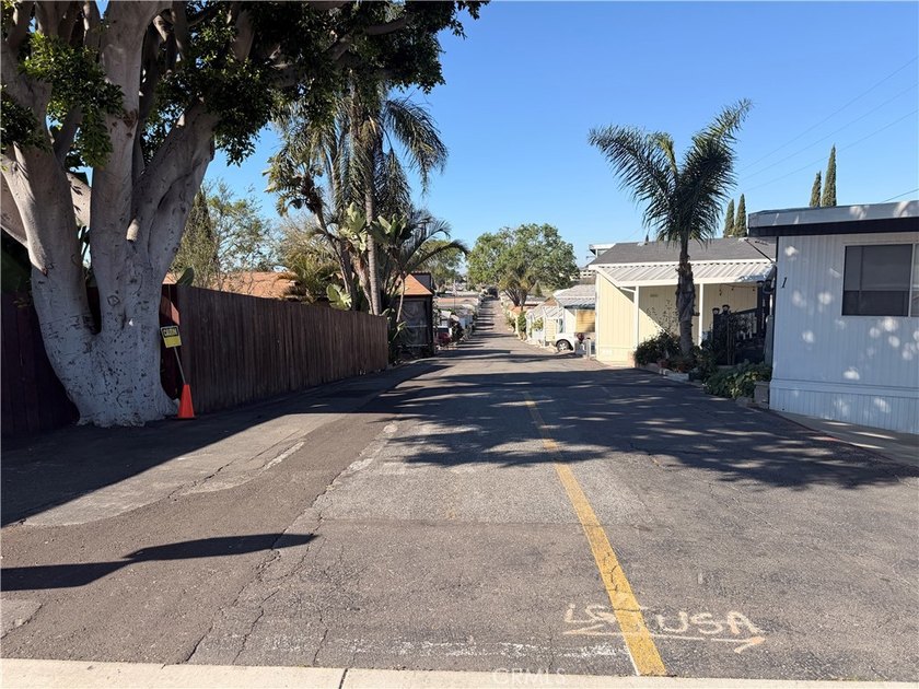 Located in the desirable Beachview Mobile Home Park, this - photo 27
