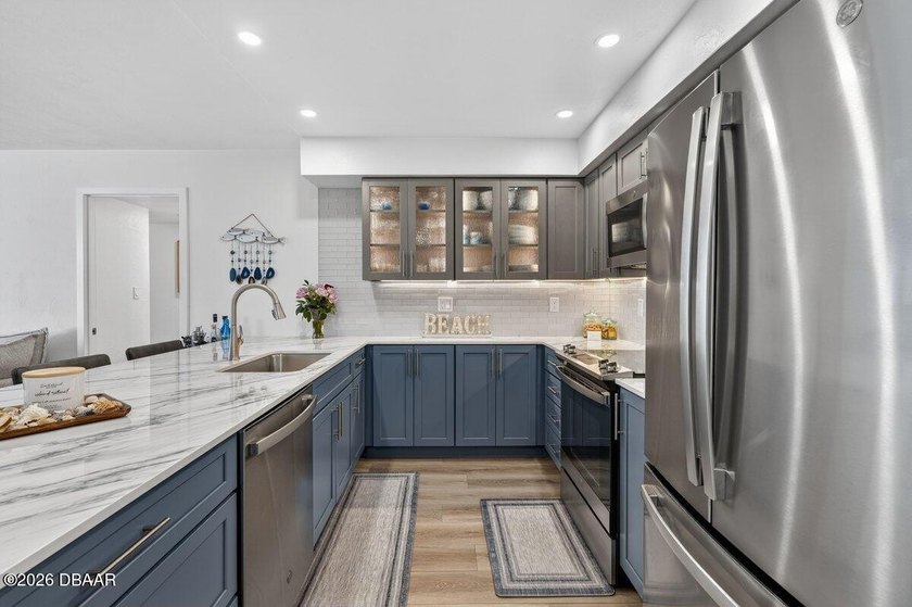Ocean-to-River Views in Fully Remodeled Oceans Seven Condo. Wake - photo 11