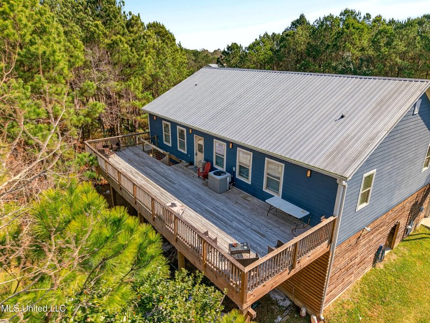 Built just a few years ago, this Shoreline Estates home is - photo 38