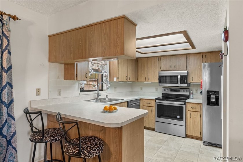 You'll be delighted with this well-maintained, one-owner - photo 12