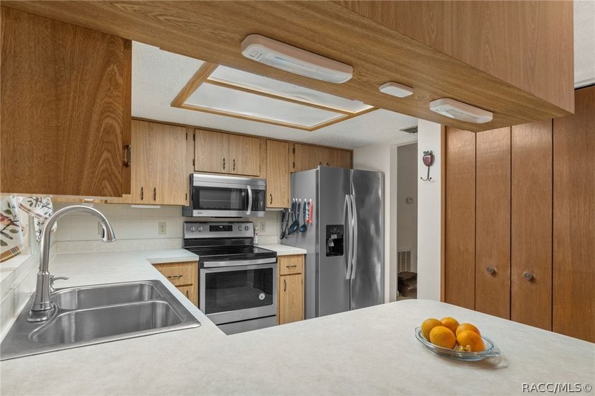 You'll be delighted with this well-maintained, one-owner - photo 13
