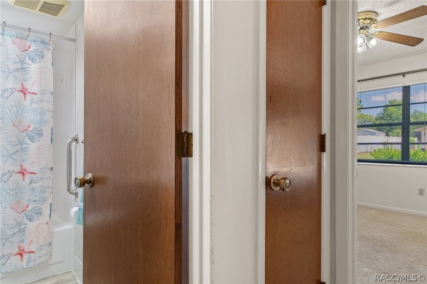 You'll be delighted with this well-maintained, one-owner - photo 21