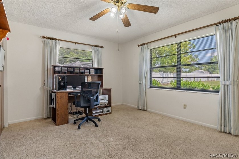 You'll be delighted with this well-maintained, one-owner - photo 22
