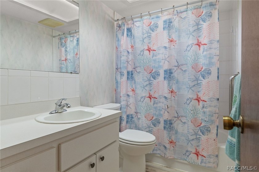 You'll be delighted with this well-maintained, one-owner - photo 24