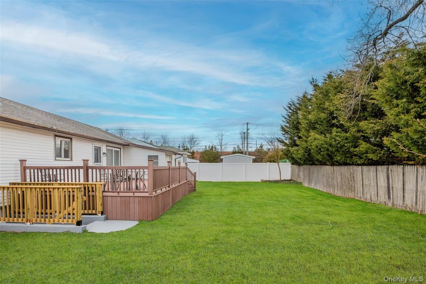 Beautifully renovated 3-bedroom, 1-bath ranch in the heart of - photo 28